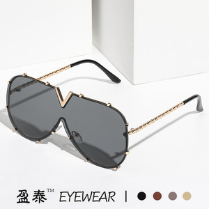 V8 Sunglasses Unisex <b>Plastic</b> And Metal Frame UV400 Protection Fashion <b>Glasses</b> - Product Image 1
