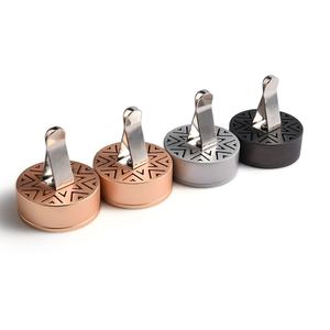 Ambientador de Coche con Clip Magnético Circular de Metal de Color Personalizado con Logotipo Personalizado - Product Image 3