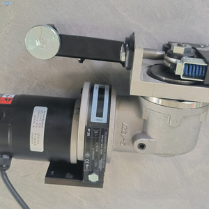 มอเตอร์ป้อนลวดอัตโนมัติ Lincoln Electric K209A-1 สำหรับการเชื่อมแบบอาร์คใต้น้ำ 10-1500A AC DC - Product Image 2