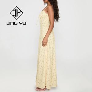 Robe de soirée décontractée de luxe à fleurs personnalisée, robe à bretelles texturée, robe maxi en lin mélangé à du coton de haute qualité - Product Image 3