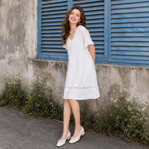 Abito chemisier lungo da donna in viscosa e rayon, con collo alto, senza maniche, vestibilità ampia, stampa floreale, tessuto intrecciato traspirante ed ecologico - Product Image 5