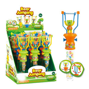 Dulces al por mayor: Juguete de caramelo con forma de mono columpio, el favorito de los niños, con dulces y golosinas - Product Image 1