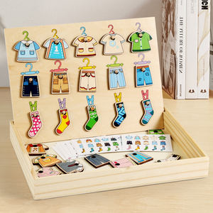 Venta al por mayor patrón de madera juguete a juego ropa a juego juguete educativo temprano niños colgando Ropa Juego - Product Image 4