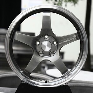 Jantes en alliage Matte Gunmetal Advan Racing GT 5x130 pour Honda Civic, Toyota GR86, Porsche 911 Turbo S, Porsche 911 992, <span class=keywords><strong>Audi</strong></span> R8 V10 - Product Image 1
