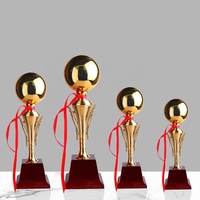 Nouvelles créations en métal, trophée de sport personnalisé en or, coupe, vente en gros, trophée de football en bronze imprimé UV, souvenirs sportifs européens