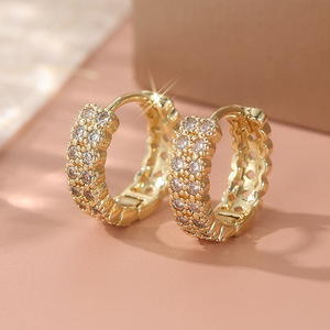 Orecchini a Cerchio Vintage Francesi in Tono Oro, Eleganti e Raffinati per Donne - Product Image 5