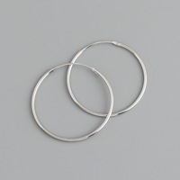 Boucles d'oreilles minimalistes en argent sterling 925 plaqué or 18 carats