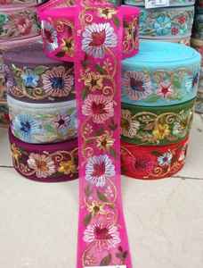 Cintas florales bordadas hechas a medida hechas con bordados florales de colores para usar como bordes y adornos - Product Image 2