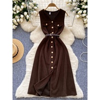 Robe décontractée élégante pour femmes WIWT, sans manches, col en V, en velours côtelé, coupe évasée, avec ceinture et boutons dorés, pour un usage quotidien