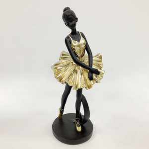 Vente en gros de figurines de ballerine en résine noire et dorée, statue de danseuse pour la décoration de la maison - Product Image 4
