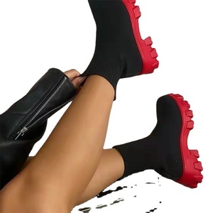 Stivali alla Caviglia Sportivi Trendy Autunno Inverno per Donne, Casual di Alta Moda, Taglie Grandi 35-43, Slip-On con Piattaforma - Product Image 5