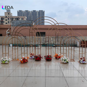 Arco de hierro curvado de tres postes LEDA Popular para decoración de bodas, telón de fondo para fiestas de cumpleaños - Product Image 3