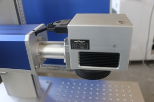 Machine de gravure laser à fibre 20w 30w 50w pour acier inoxydable professionnel pour or argent avec taille 115*115mm SG7110 Galvo - Product Image 6