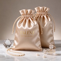 Pochette de luxe en satin de soie avec cordon de serrage, sac en satin de soie pour extensions de cheveux avec logo personnalisé et ruban