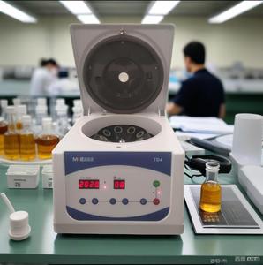 Universele laboratoriumcentrifuge 60W borstelloze motor voor stabiele bloedseparatie en monsterbereiding, compatibel met standaard buizen - Product Image 6