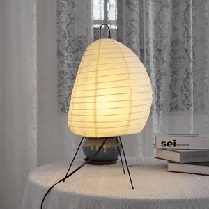 Lámpara de Mesa LED Moderna Japonesa Wabi Sabi con Pantalla de Papel de Arroz, Base de Trípode de Hierro, Luz Blanca Cálida para Sala de Estar - Product Image 2