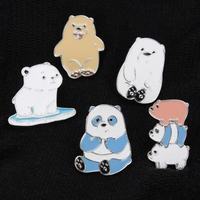 En gros, Pin's en émail métallique, motif ours populaire, en alliage, badges de revers brillants argentés, cadeaux souvenirs