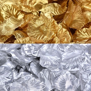 100pcs Oro Argento Fiore di Seta Artificiale Petali di Rosa Foglie Festa di Nozze Decorazione di san valentino Giorno Da Tavolo Camera Da Letto <span class=keywords><strong>Decor</strong></span> - Product Image 3
