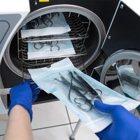 200 pièces/boîte Sachets de stérilisation autoclavables à triple bande de scellage, certifiés CE, qualité médicale, avec indicateur bleu