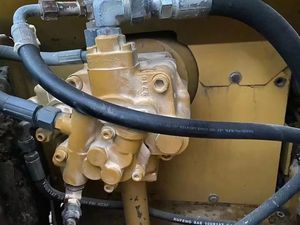 Venta de Excavadora Hidráulica Usada Caterpillar307, los Componentes Principales Incluyen el Motor, la Caja de Cambios, la Bomba y los Rodamientos - Product Image 5