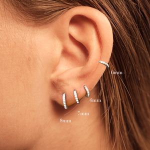 Nouvelles boucles d'oreilles créoles minimalistes en argent sterling 925 avec diamants CZ ronds de 5 mm, 6 mm, 7 mm, 8 mm, 9 mm pour femmes - Product Image 4