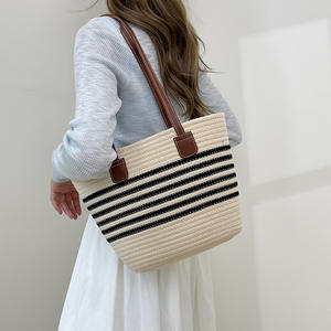 Sac fourre-tout décontracté pliable à grande capacité en coton tressé à rayures, durable et portable, avec bandoulière en corde - Product Image 6