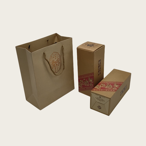 Caja de botella de whisky de cartón de papel Kraft reciclable 100% ecológica, bolsa de regalo biodegradable para vino, impresión offset reciclada - Product Image 1