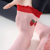 Chaussettes antidérapantes à faible MOQ, chaussettes de Pilates personnalisées, chaussettes de Pilates douces et respirantes en coton, chaussettes de sport pour femmes, yoga, Pilates
