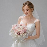 Bouquet de Mariage Personnalisé en Hortensias et Roses Naturels Préservés, Couleurs Rose et Blanc, pour la Mariée
