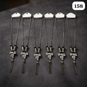 Collier long PingBling avec pendentif nœud scintillant, détail perle et pampille noire, bijou fantaisie en métal canon de fusil - Product Image 3