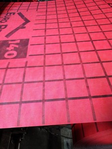 Tela no tejida gris 105G, membrana impermeable y permeable al vapor con logotipo - Product Image 4