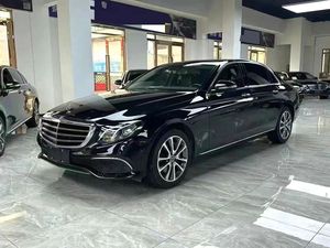 <span class=keywords><strong>Mercedes</strong></span>-Benz <span class=keywords><strong>Clase</strong></span> <span class=keywords><strong>E</strong></span> <span class=keywords><strong>2017</strong></span> Sedán Usado, Volante a la Izquierda, para Exportación - Product Image 3