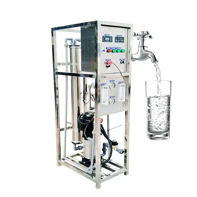 Purificateur industriel pur de l'eau potable de puits purificateur d'usine de RO filtre de purification traitement de l'eau système d'osmose inverse