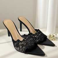 Sandales à talons hauts compensées et à bout ouvert pour femme, brodées or scintillant, nouvelle collection été 2026, idéales pour les tenues décontractées estivales
