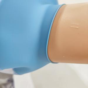 Housse de protection en silicone imperméable pour accessoires de salle de bain - Product Image 1