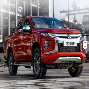<span class=keywords><strong>Mitsubishi</strong></span> <span class=keywords><strong>L200</strong></span> PICK-UP DOPPIA CABINA USATO con Basso Chilometraggio - Product Image 2