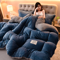 Couette Élégante et Confortable en Velours Flanelle Ultra Doux avec Doublure Sherpa Épaisse – Qualité Supérieure – Taille Queen – Vente en Gros