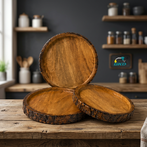 Ensemble de 3 plateaux en bois de manguier poli à bords naturels, assiettes de service artisanales avec bord en écorce pour fêtes, décoration intérieure, cadeau - Product Image 1