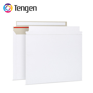 Пользовательские плоские жесткие почтовые вкладки белые 8x6 расширяемые картонные конверты для доставки - Product Image 3