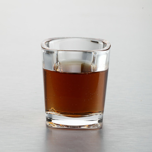 Schwere Basis <span class=keywords><strong>2</strong></span> Unzen 60ml quadratisches Mini-Whisky glas, dicke untere Schnaps gläser für Liquor Tasting Custom Logo Barware Großhandel - Product Image 6