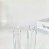 Bouteille d'échantillon de parfum en verre cylindrique de 10 ml et 15 ml avec pulvérisateur, scellée, pour diffuseur à bâtonnets, sérigraphiée, vente en gros pour fabricants