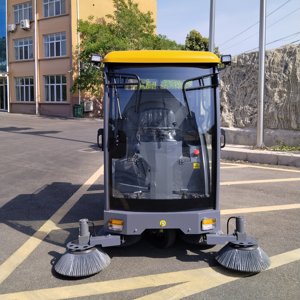 Balayeuse de voirie électrique à trois roues compacte pour le nettoyage des trottoirs urbains et des espaces communautaires - Product Image 4