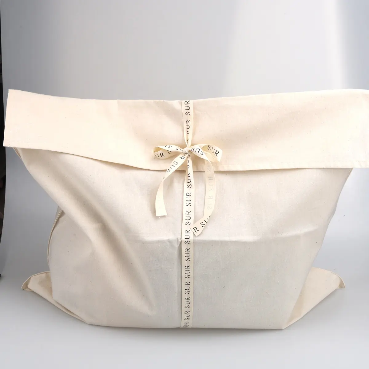 Logo personnalisé impression ruban mousseline enveloppe vêtements couette sac de rangement grand coton naturel rabat pochette à poussière