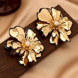 Sang trọng cổ điển của phụ nữ Chunky Bông tai tuyên bố ngọc trai Kim Cương Zircon đinh tán phóng đại hoa lớn thiết kế cho bữa tiệc kỷ niệm - Product Image 4