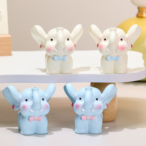 Cute Elephant Resin Ornament Animal Shape Home Decoration Artistic Gift - Product Image 1