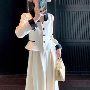 秋季罗马2件套女式长袖上衣和裙子套装优雅服装批发 - Product Image 4