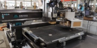 Routeur automatique multi-usage 1325 1530 Atc Cnc, machine d'emboîtage linéaire atc Cnc Rdouter meubles cuisine armoire porte