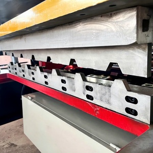 Équipement de fabrication de tuiles en acier coloré à double couche pour stades, machine de profilage à double couche entièrement automatique - Product Image 4