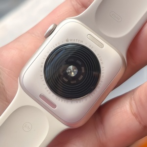 นาฬิกาอัจฉริยะมือสอง A+ Smart <span class=keywords><strong>Watch</strong></span> <span class=keywords><strong>Watch</strong></span> <span class=keywords><strong>SE</strong></span> 2 ขนาด 40 มม. 44 มม. <span class=keywords><strong>GPS</strong></span>/<span class=keywords><strong>GPS</strong></span> + <span class=keywords><strong>CELLULAR</strong></span> LTE ESIM ระบบปฏิบัติการ WatchOS หน่วยความจำ 32GB ความละเอียดหน้าจอ 448 x 368 สีเงิน, สีทอง, สีเทาสเปซเกรย์ - Product Image 2