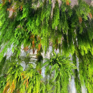 Piante Verdi Artificiali da Appendere al Muro per Decorazione di Ristoranti, Hotel e Caffè, Viti di Piante Verdi e Fiori Artificiali all'Ingrosso - Product Image 1